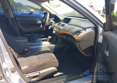 2011 Honda Accord 2.4 Ex from USA, damaged, VIN 1HGCP2F70BA056978